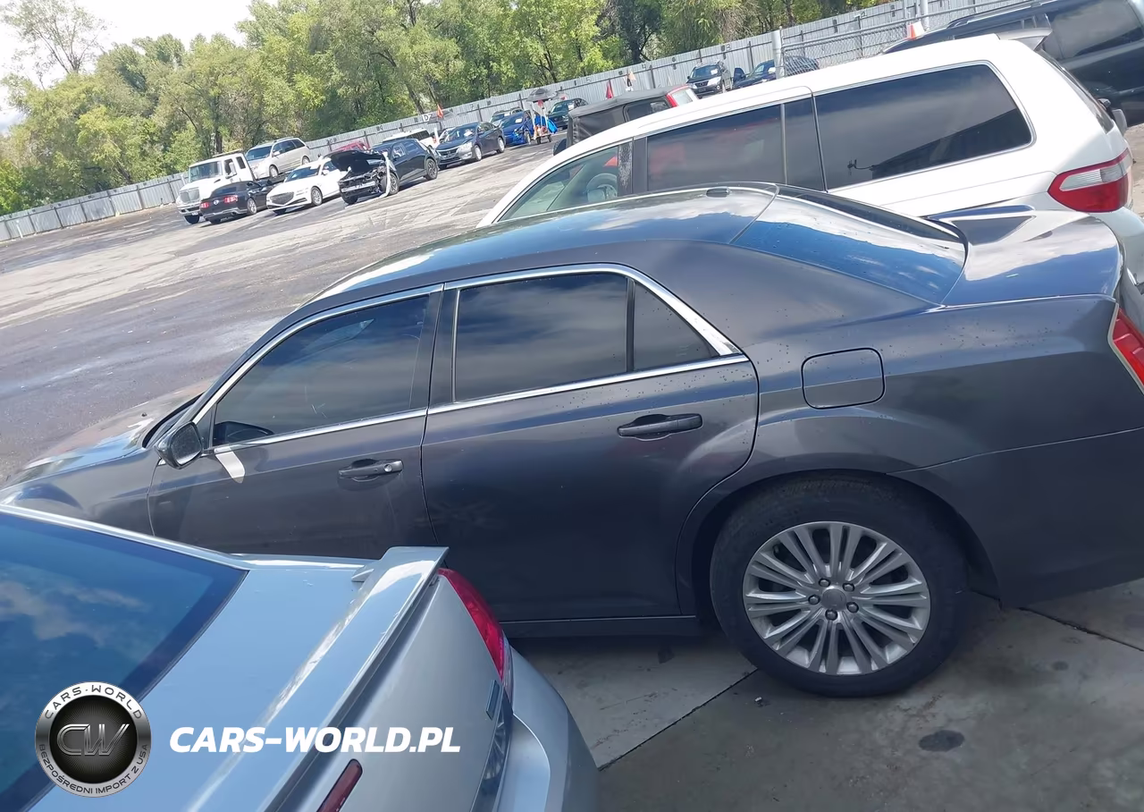 2014 Chrysler 300 VIN:2C3CCARG0EH229103 - 14