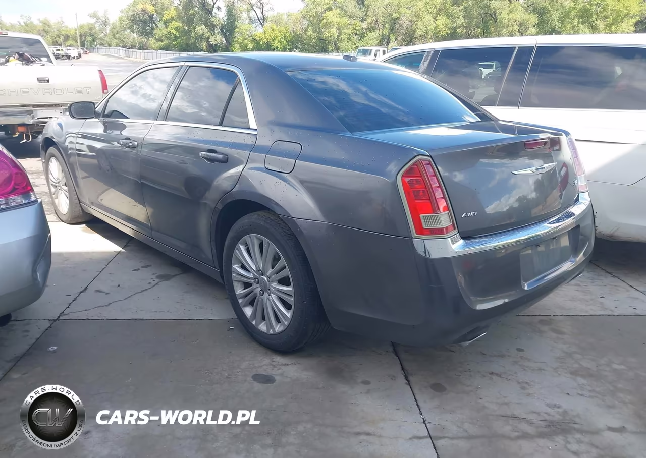 2014 Chrysler 300 VIN:2C3CCARG0EH229103 - 3