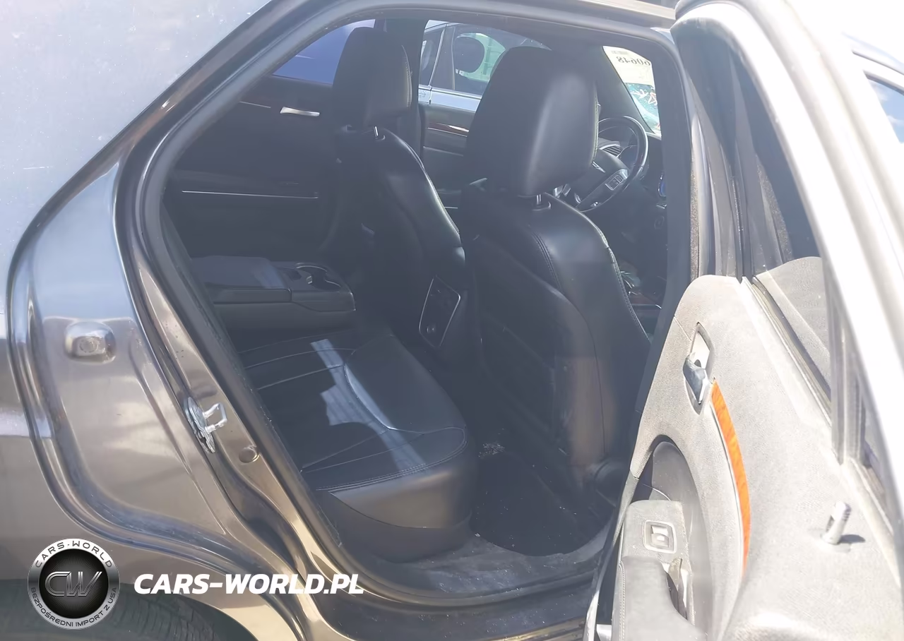 2014 Chrysler 300 VIN:2C3CCARG0EH229103 - 8