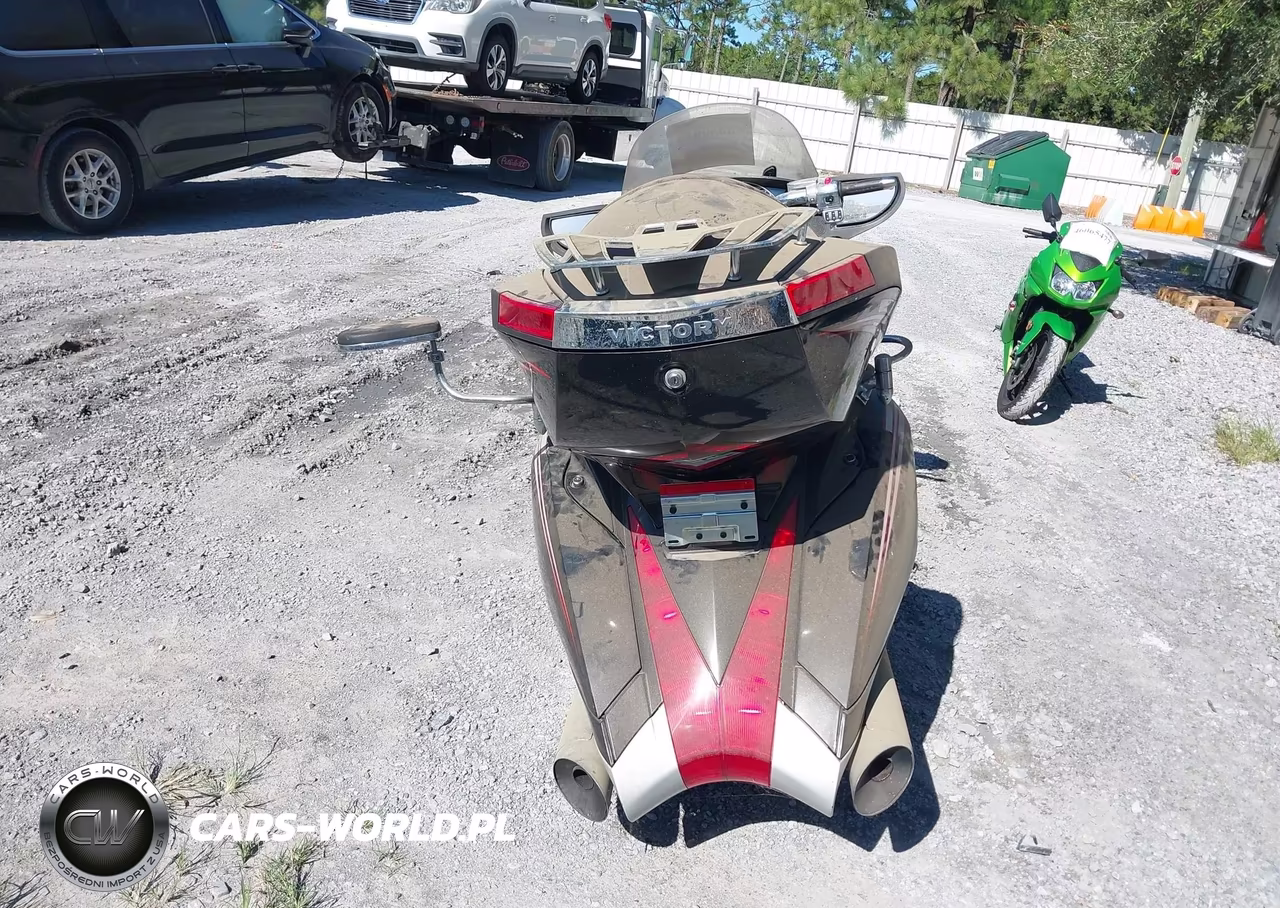 2009 Victory Motorcycles Vision Touring VIN:5VPSD36D293003679 - 6