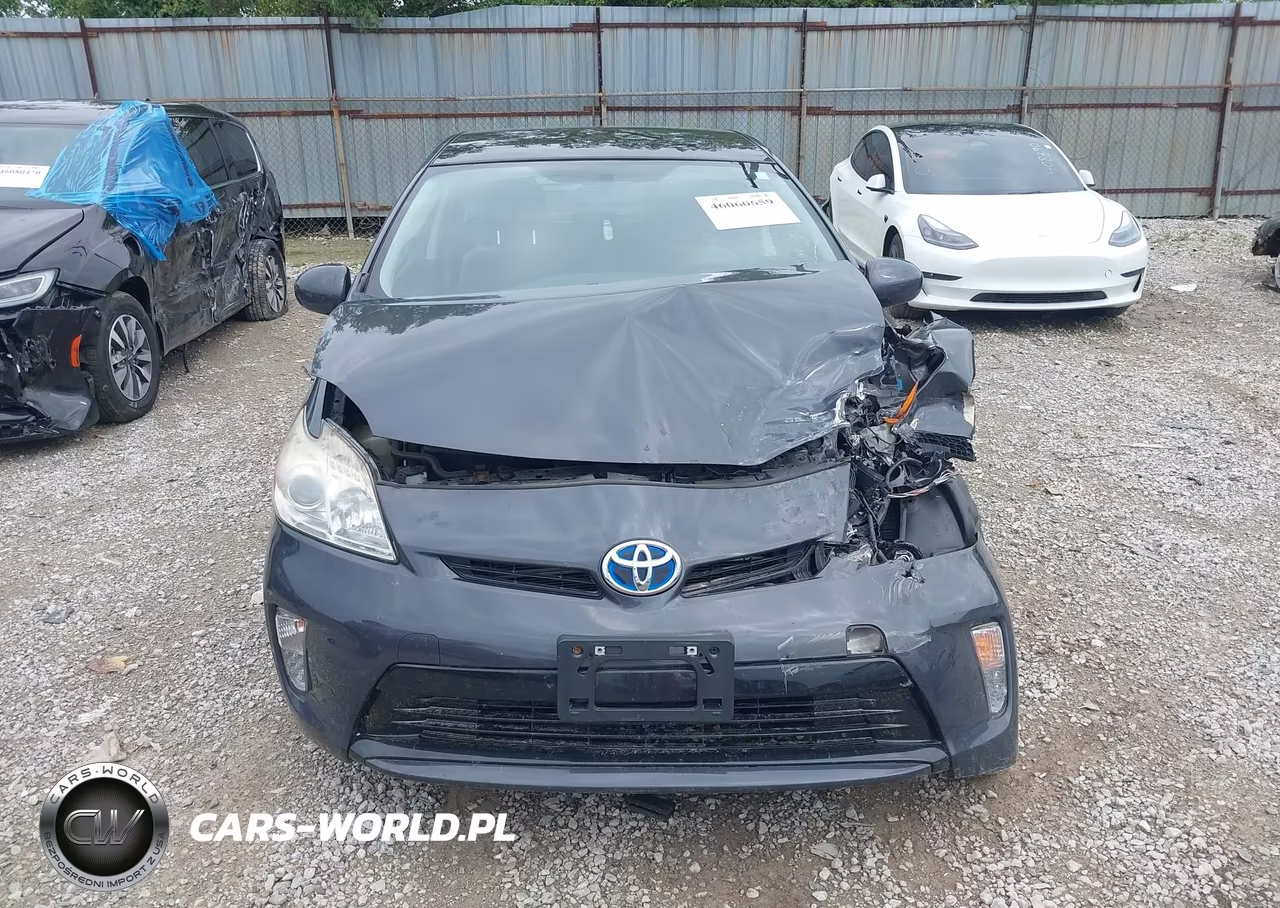 2013 Toyota Prius Three VIN:JTDKN3DU5D5594893 - 12