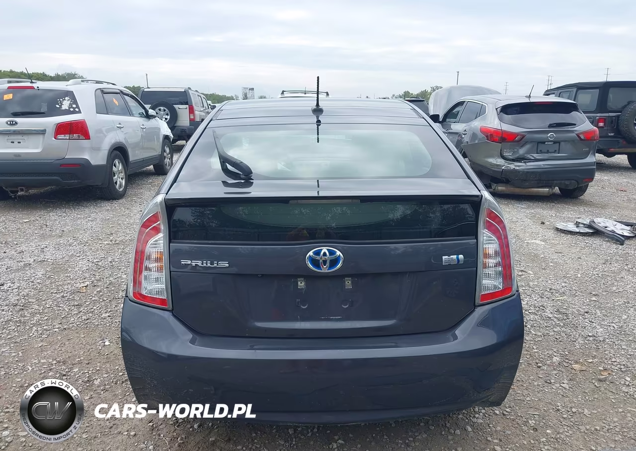2013 Toyota Prius Three VIN:JTDKN3DU5D5594893 - 16