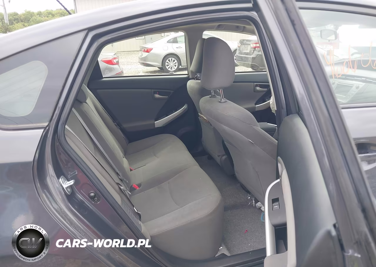 2013 Toyota Prius Three VIN:JTDKN3DU5D5594893 - 8