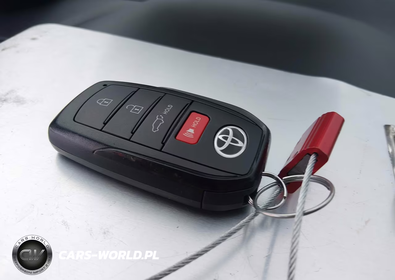 2026 Toyota Corolla Cross Hybrid Xse VIN:7MUFBABG8TV109219 - 11