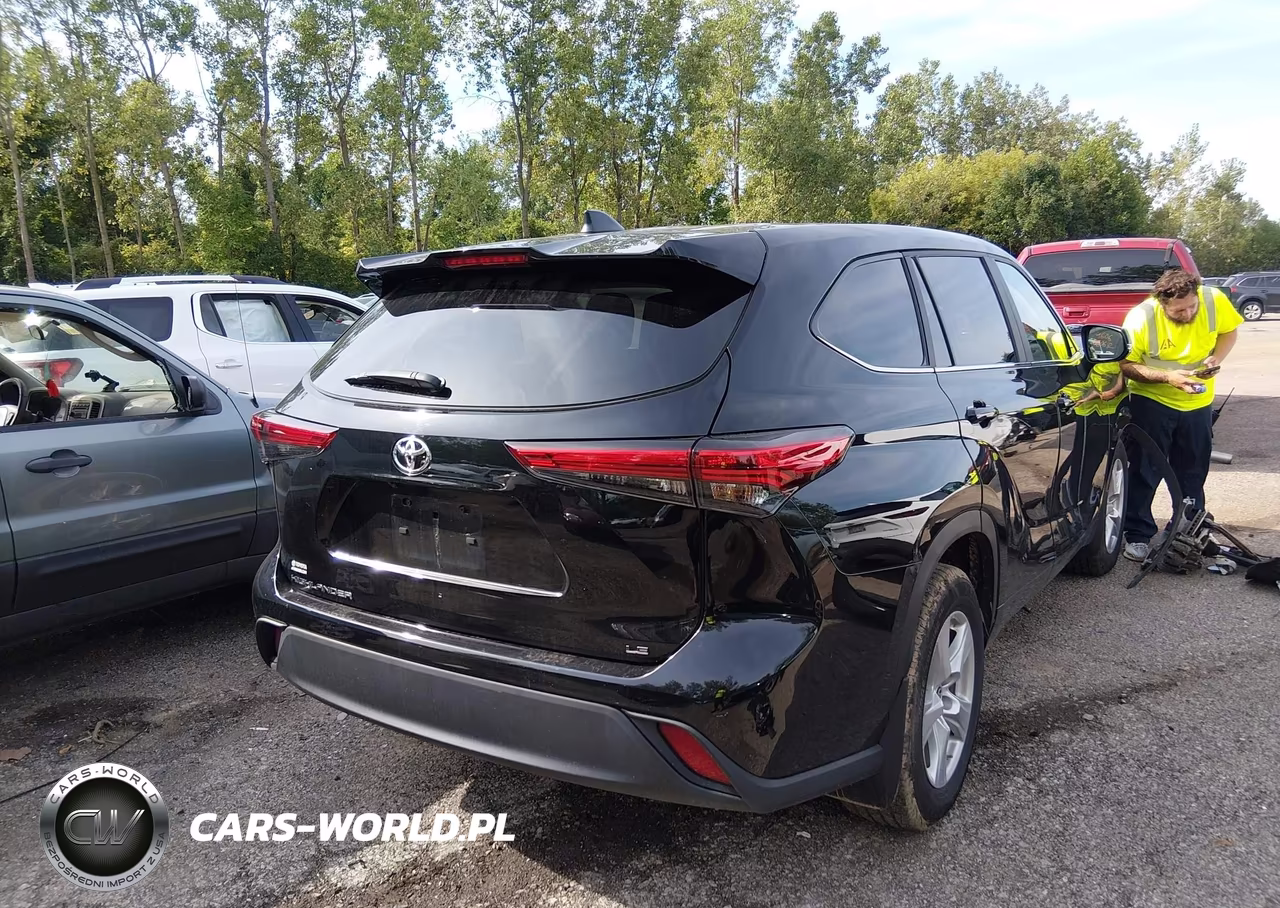 2023 Toyota Highlander Le VIN:5TDKDRAHXPS012329 - 4