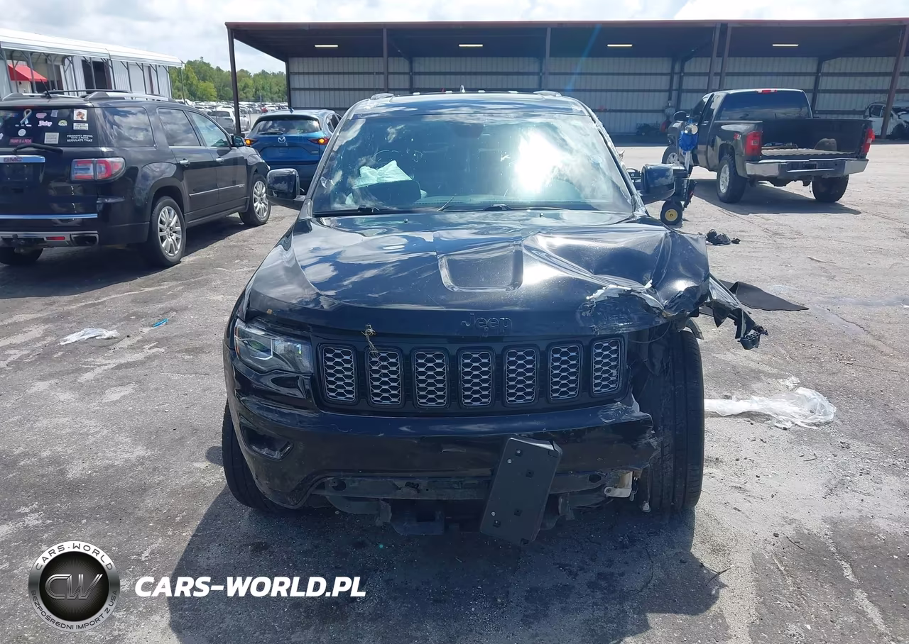 2019 Jeep Grand Cherokee Altitude 4X2 VIN:1C4RJEAG7KC572570 - 12