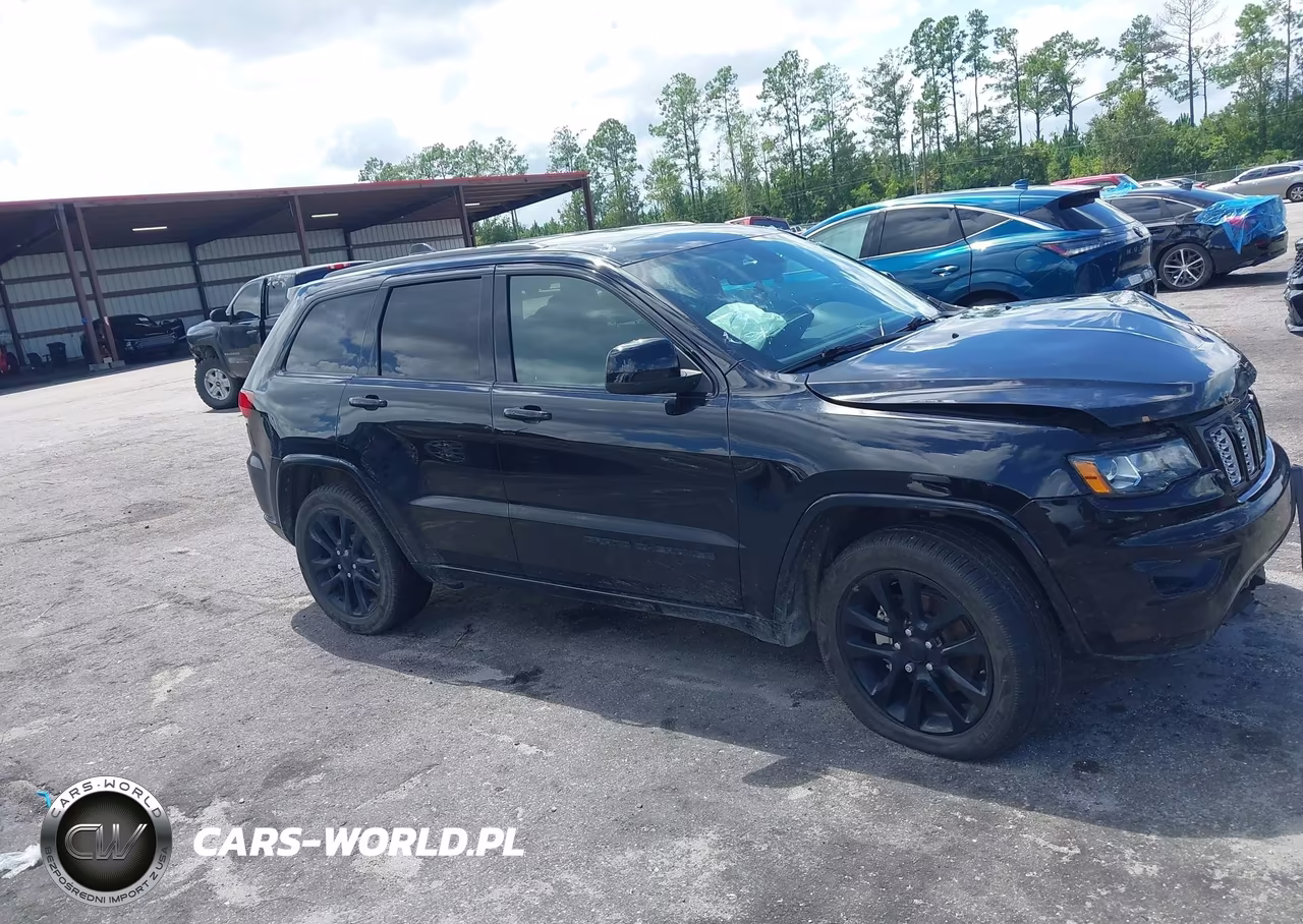2019 Jeep Grand Cherokee Altitude 4X2 VIN:1C4RJEAG7KC572570 - 13
