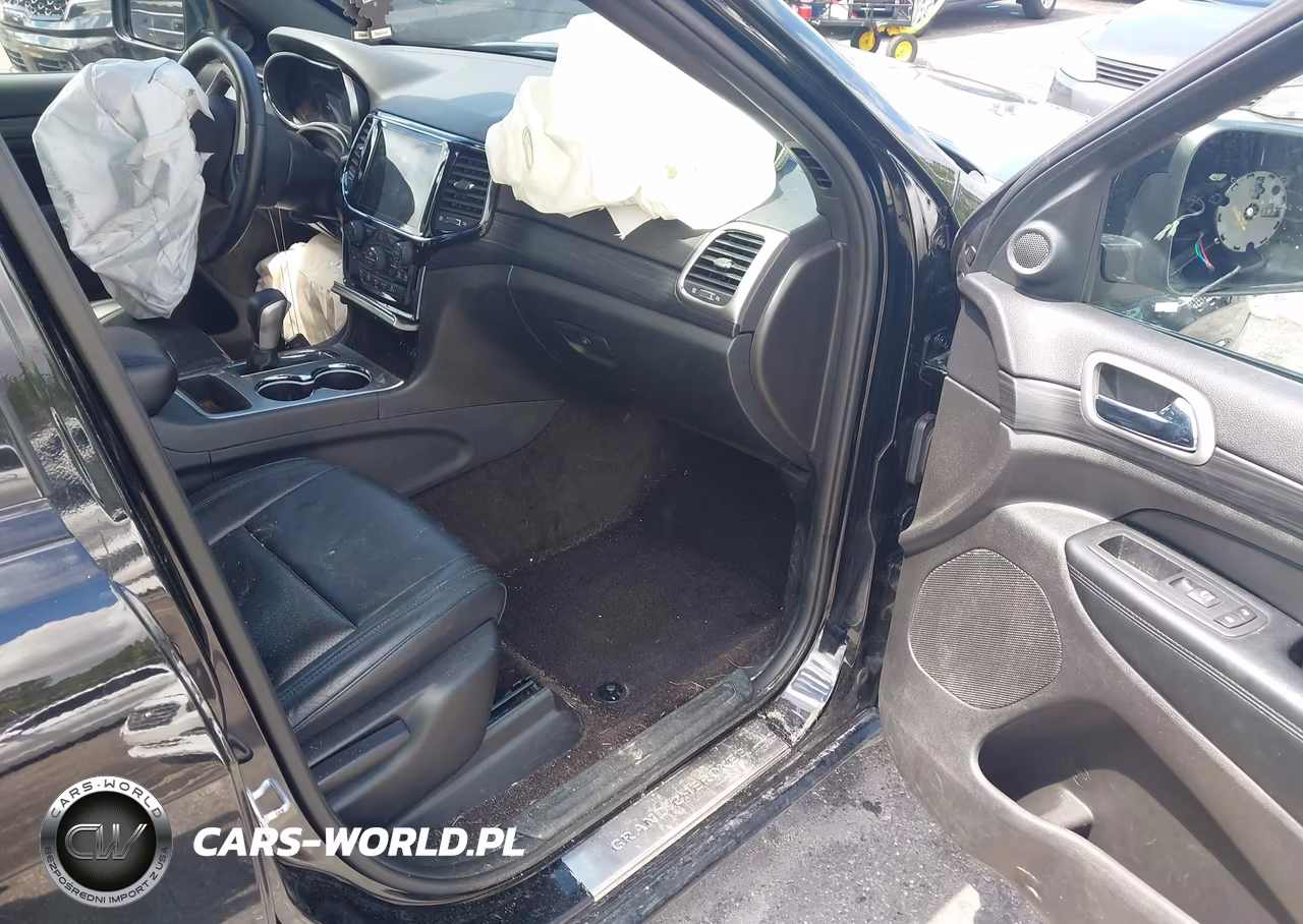 2019 Jeep Grand Cherokee Altitude 4X2 VIN:1C4RJEAG7KC572570 - 5