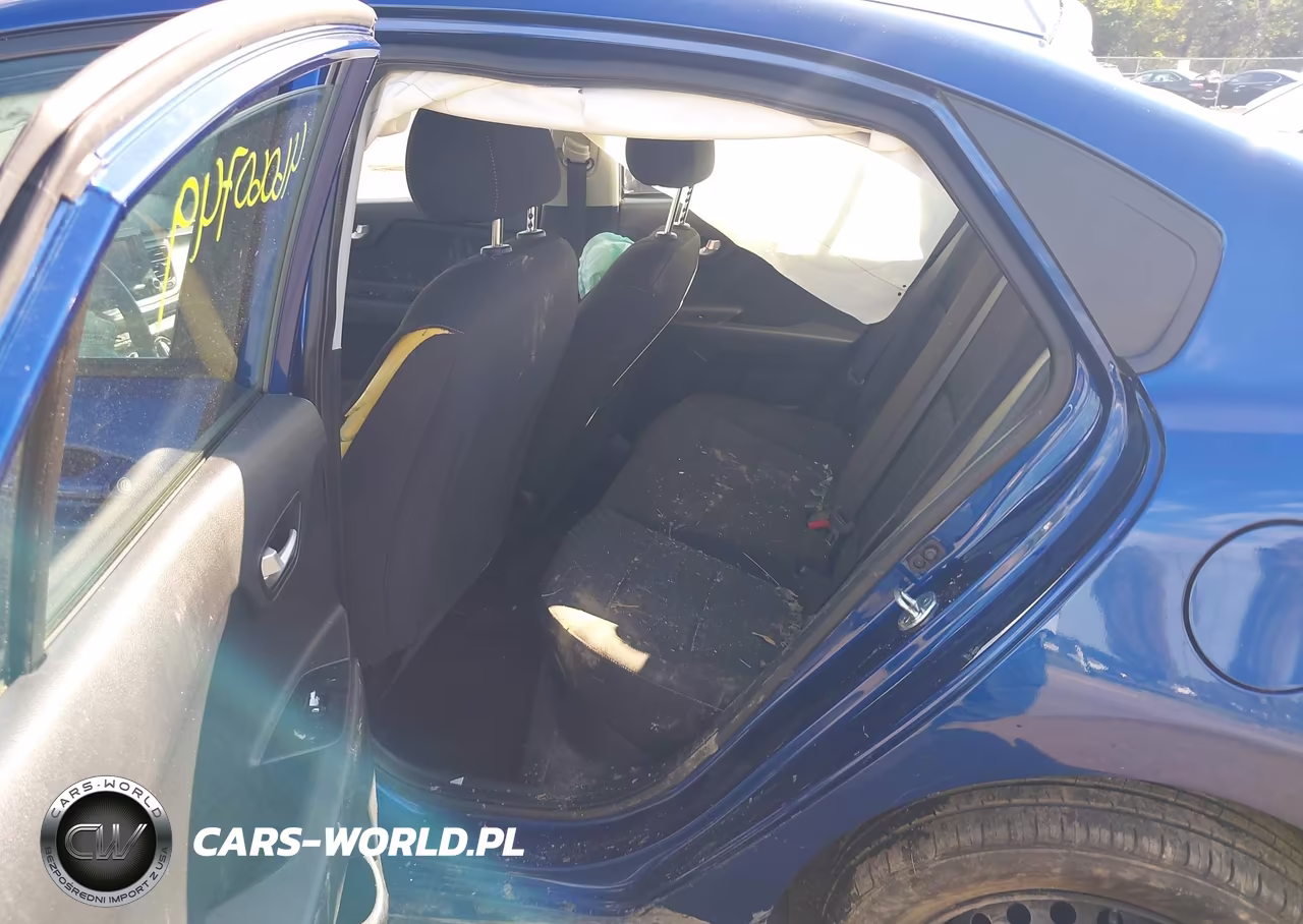 2020 Kia Rio S VIN:3KPA24AD2LE338616 - 8
