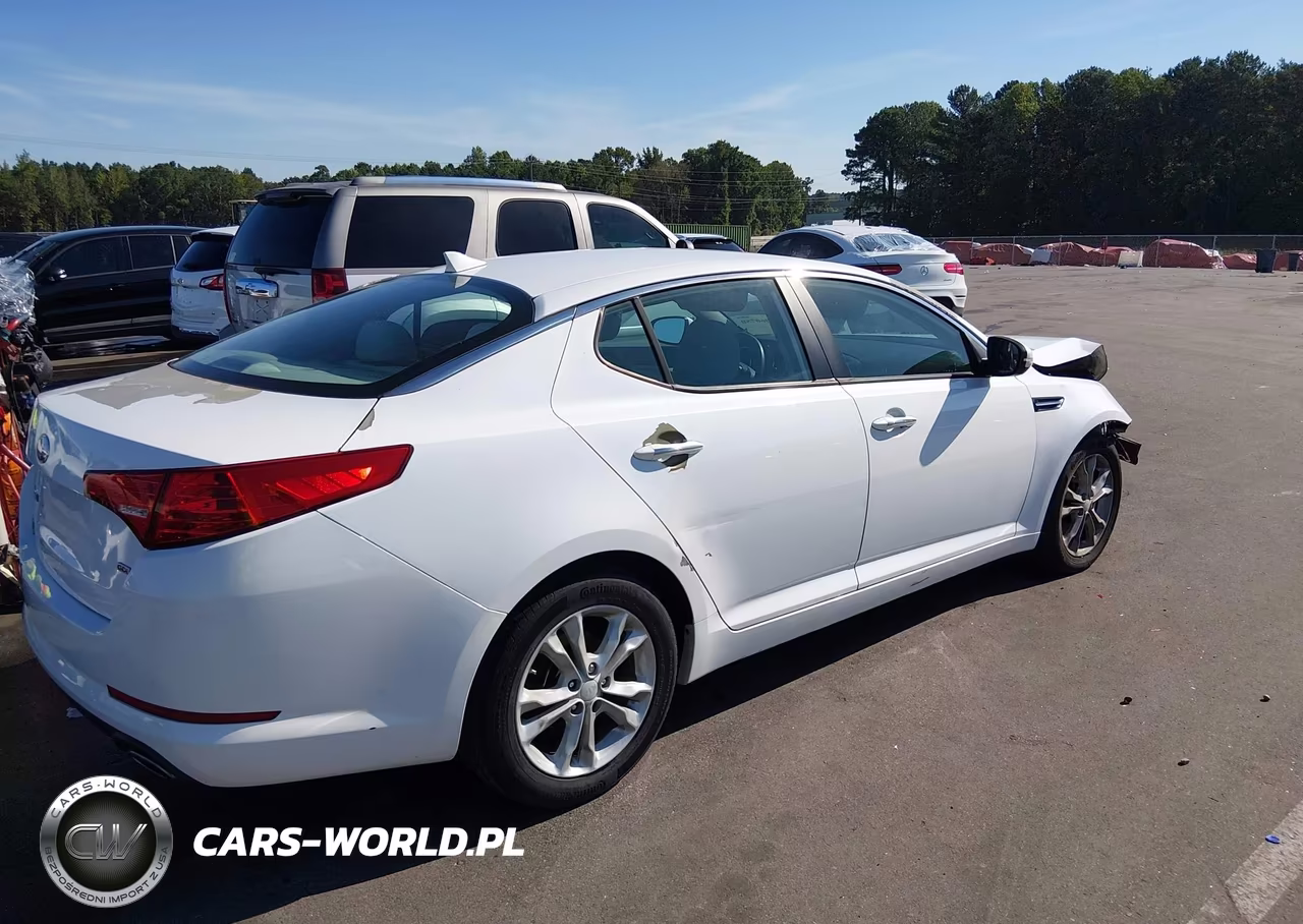 2013 Kia Optima Lx VIN:5XXGM4A70DG116759 - 4