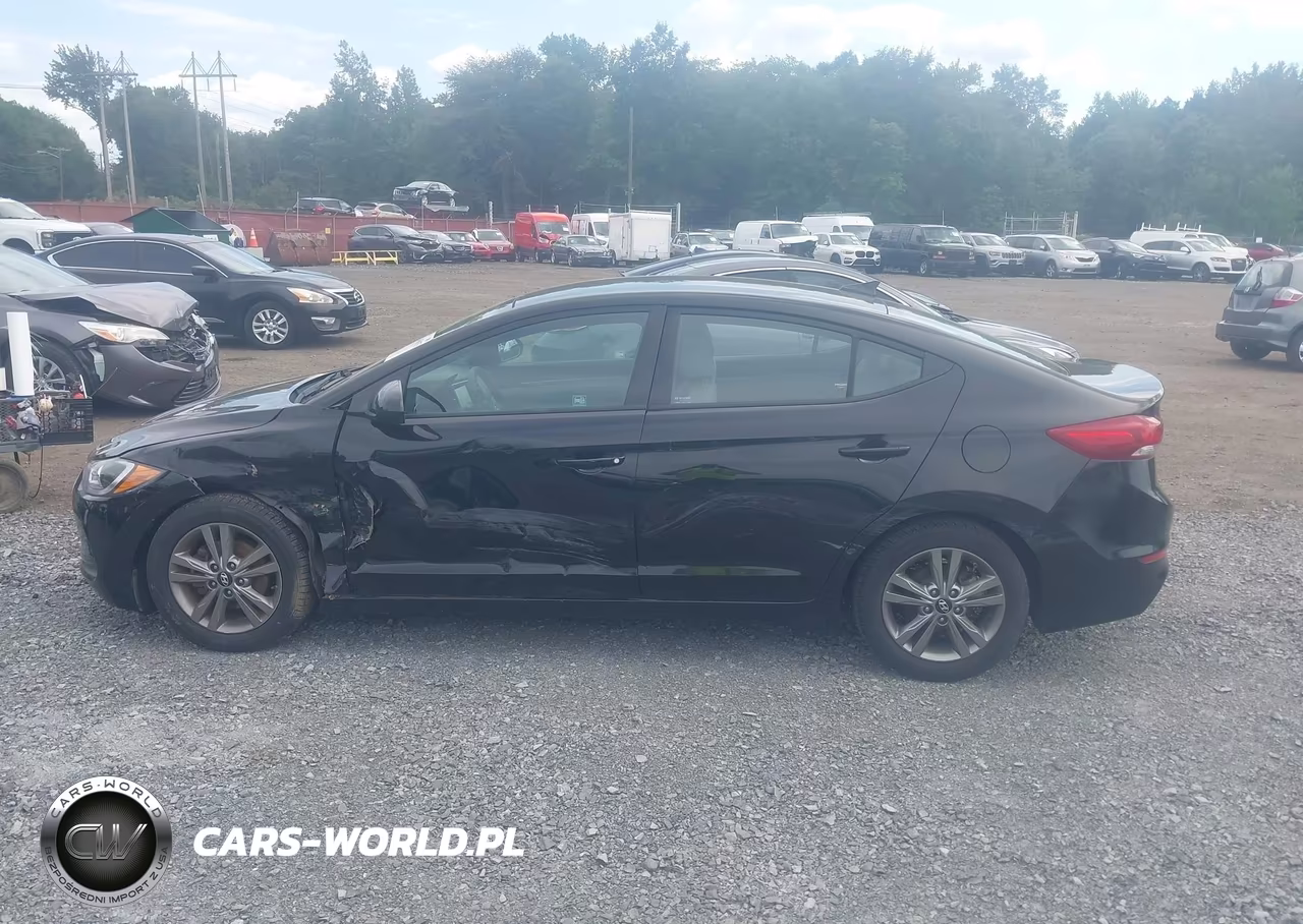 2018 Hyundai Elantra Sel VIN:5NPD84LF2JH220942 - 14