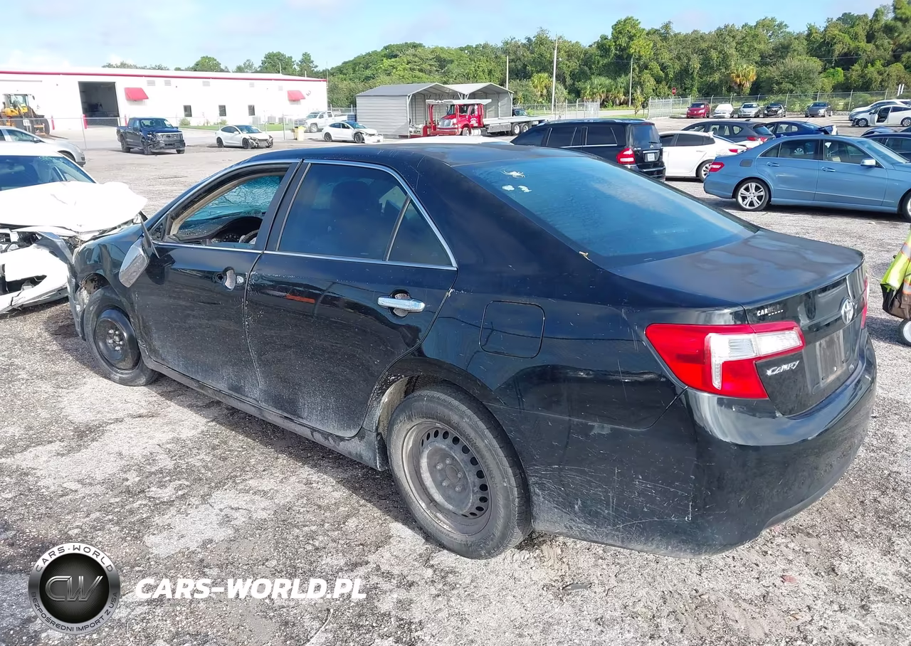 2012 Toyota Camry L VIN:4T1BF1FK5CU593823 - 3