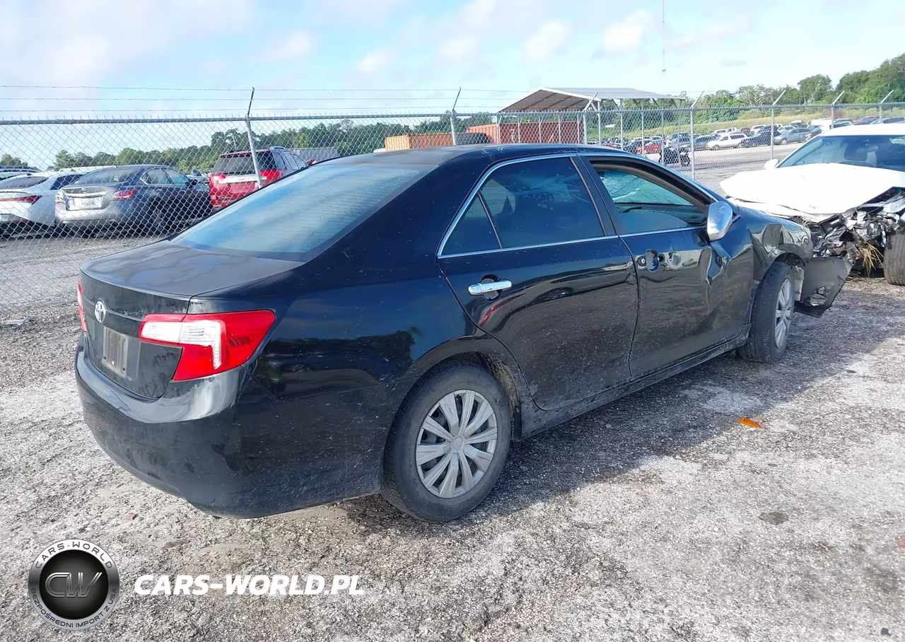 2012 Toyota Camry L VIN:4T1BF1FK5CU593823 - 4