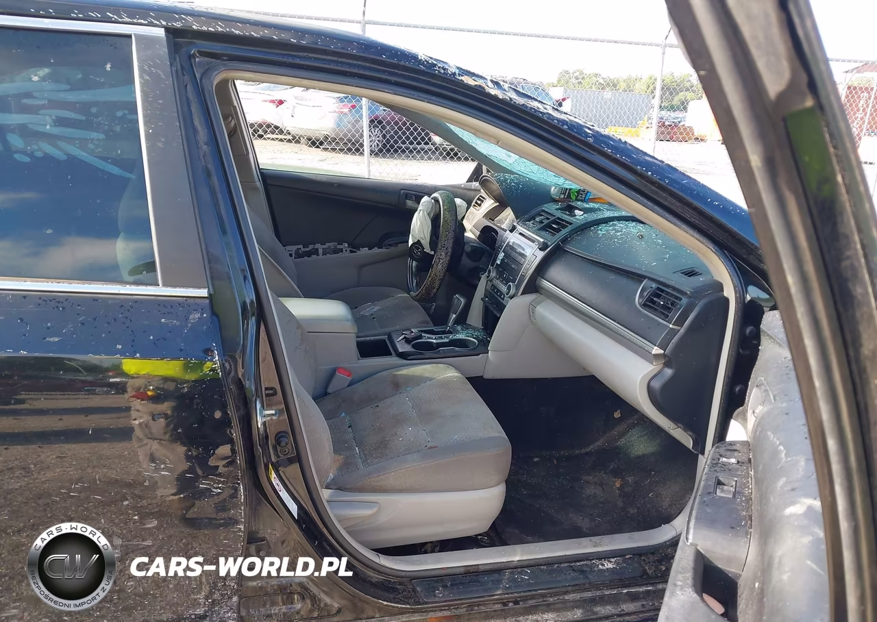 2012 Toyota Camry L VIN:4T1BF1FK5CU593823 - 5