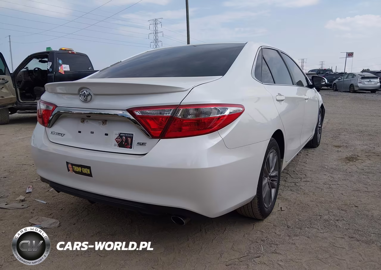 2017 Toyota Camry Se VIN:4T1BF1FK2HU290344 - 4
