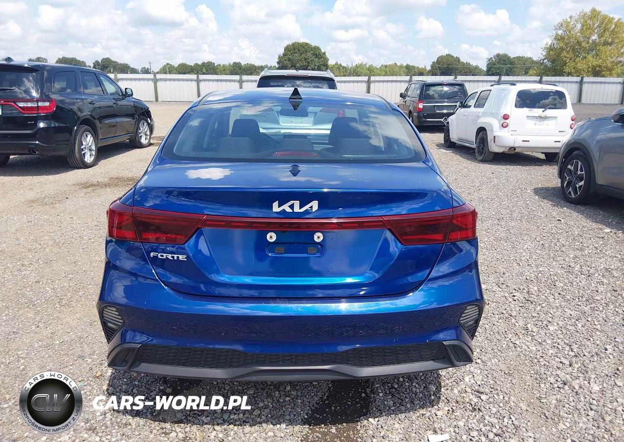 2024 Kia Forte Lxs VIN:3KPF24AD3RE807873 - 16