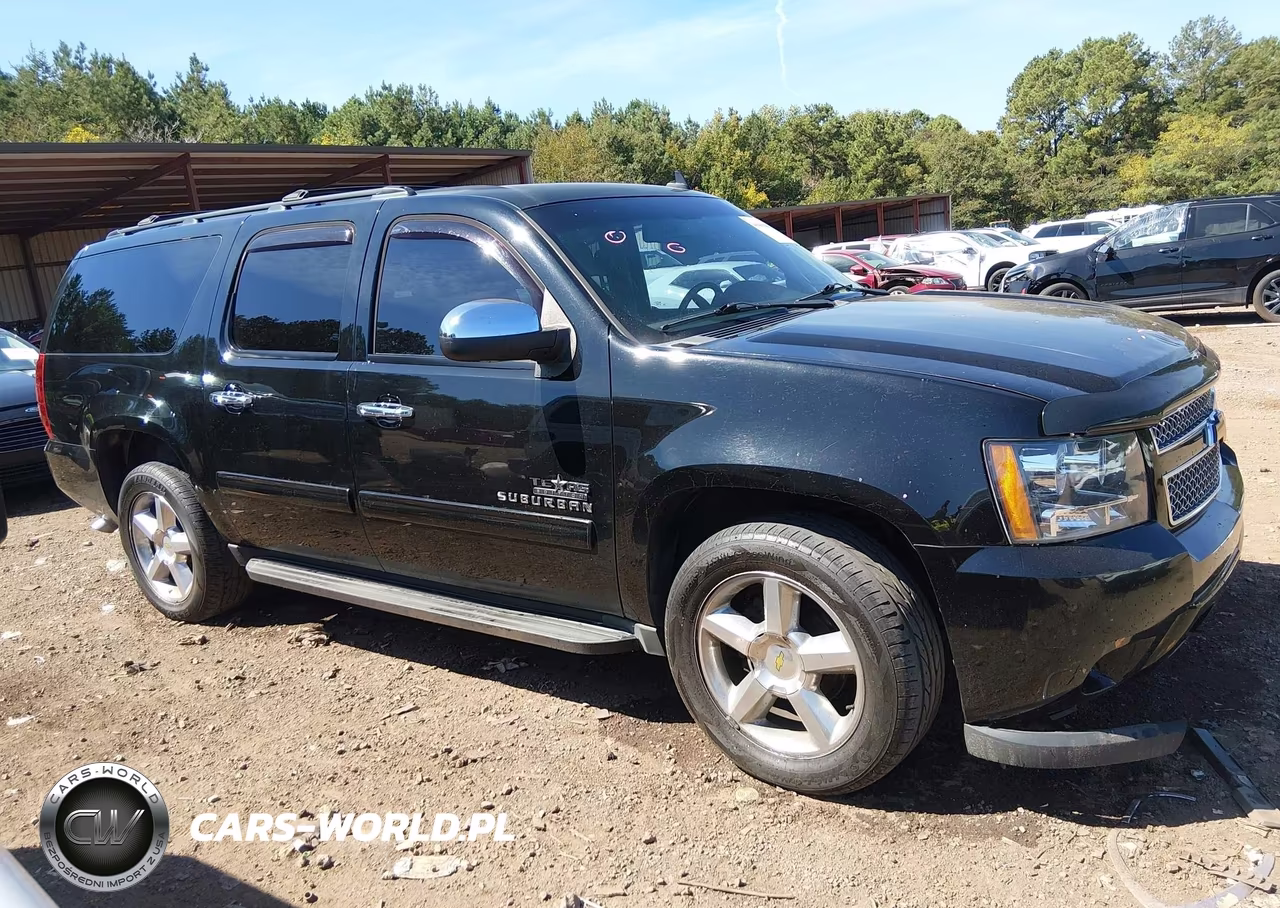 2013 Chevrolet Suburban 1500 Ls VIN:1GNSCHE02DR101105 - 14
