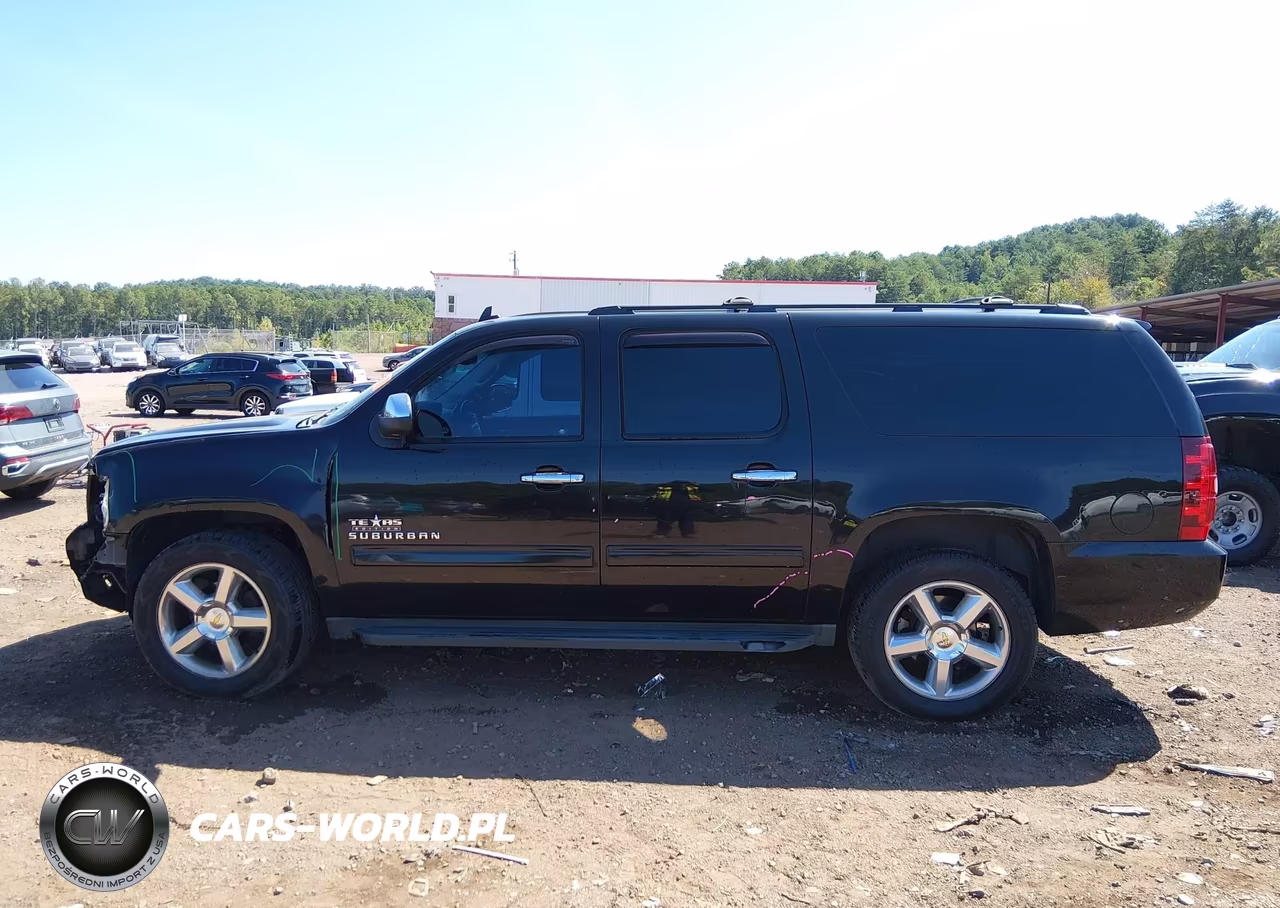 2013 Chevrolet Suburban 1500 Ls VIN:1GNSCHE02DR101105 - 15