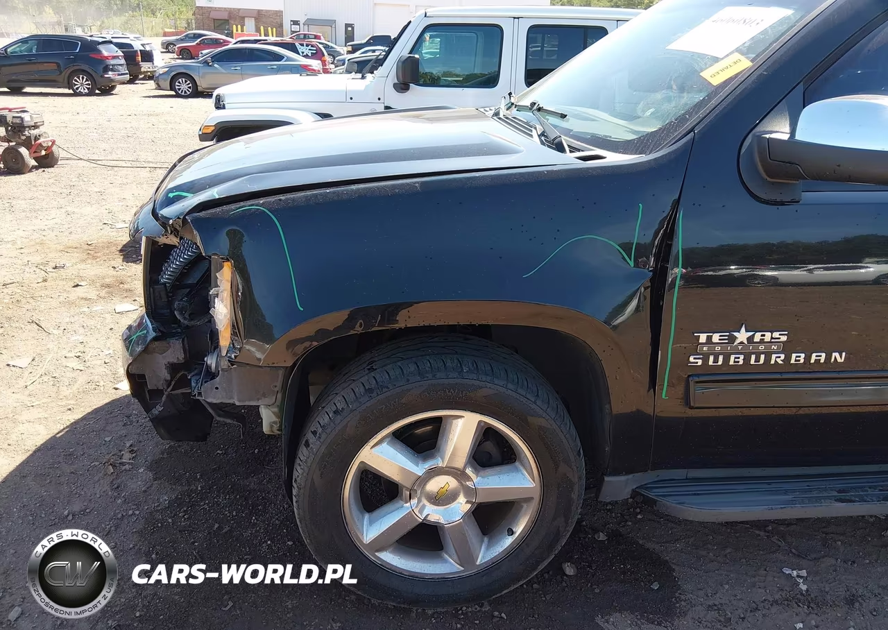 2013 Chevrolet Suburban 1500 Ls VIN:1GNSCHE02DR101105 - 18
