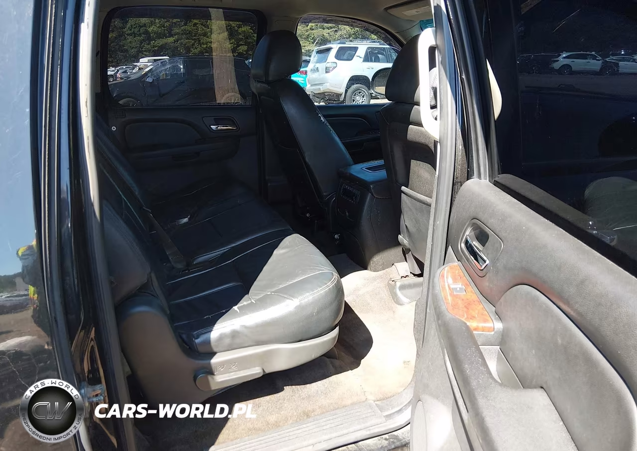 2013 Chevrolet Suburban 1500 Ls VIN:1GNSCHE02DR101105 - 8