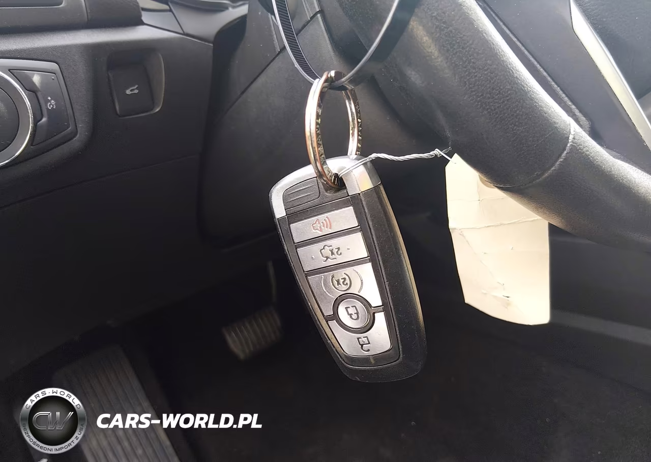 2020 Ford Fusion Sel VIN:3FA6P0CD5LR101856 - 11