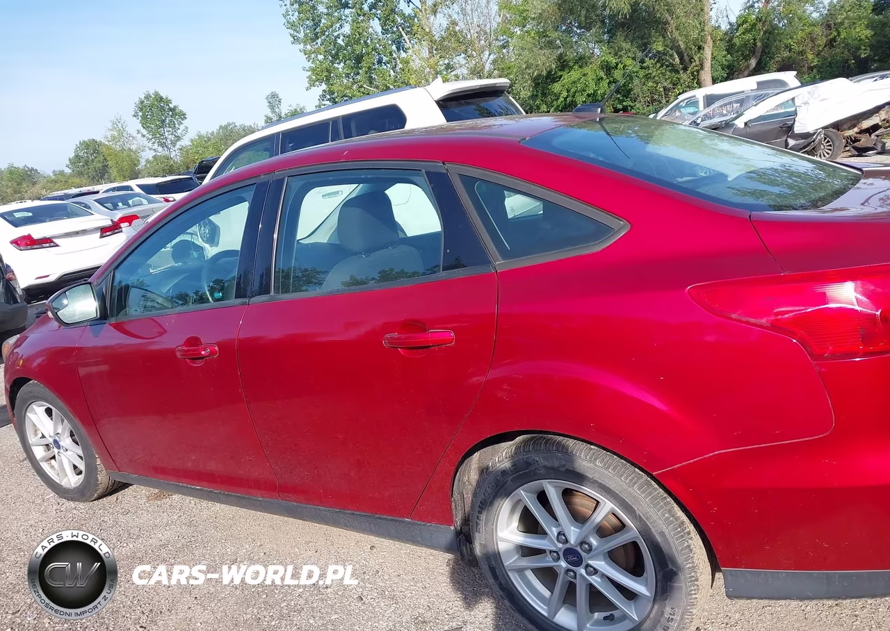 2016 Ford Focus Se VIN:1FADP3F20GL274675 - 14
