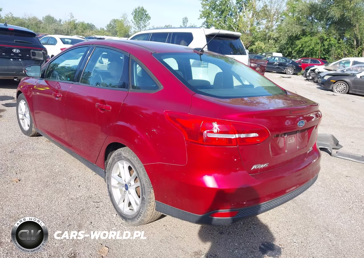 2016 Ford Focus Se VIN:1FADP3F20GL274675 - 3