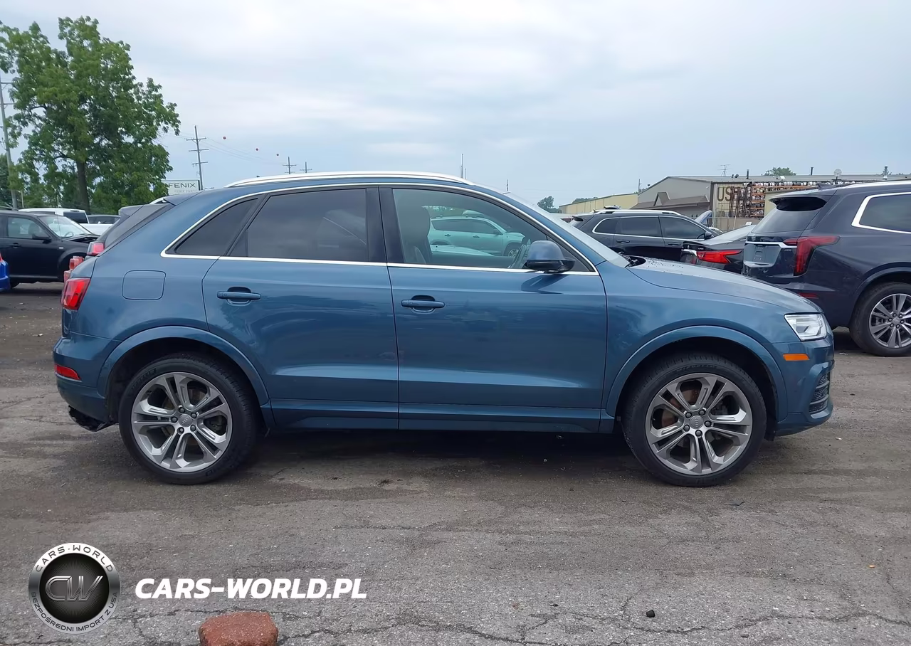 2016 Audi Q3 2.0T Premium Plus VIN:WA1EFCFS4GR016975 - 13