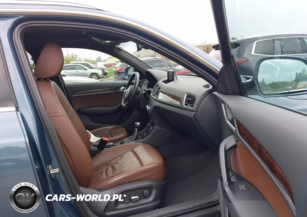 2016 Audi Q3 2.0T Premium Plus VIN:WA1EFCFS4GR016975 - 5