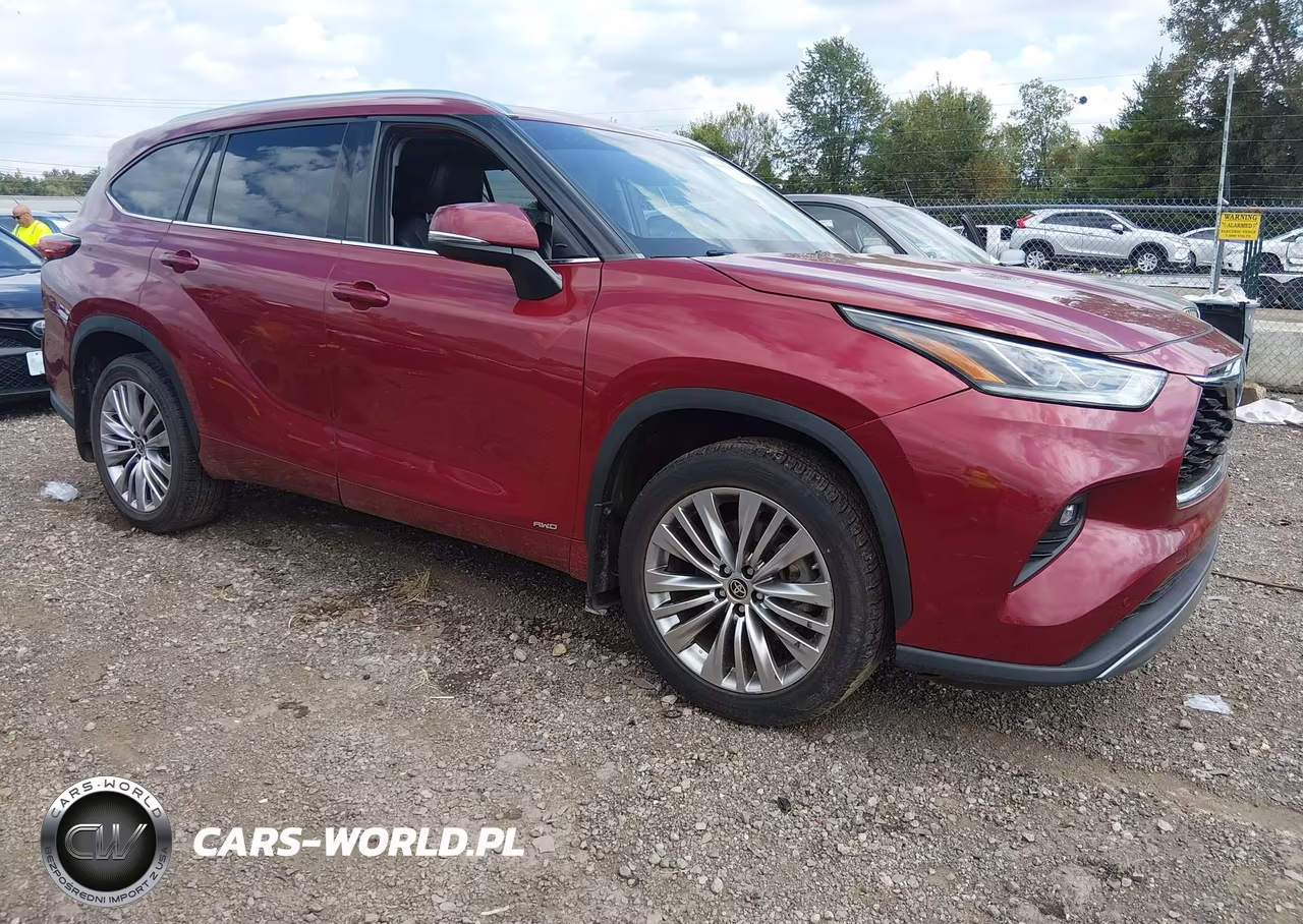 2022 Toyota Highlander Hybrid Platinum