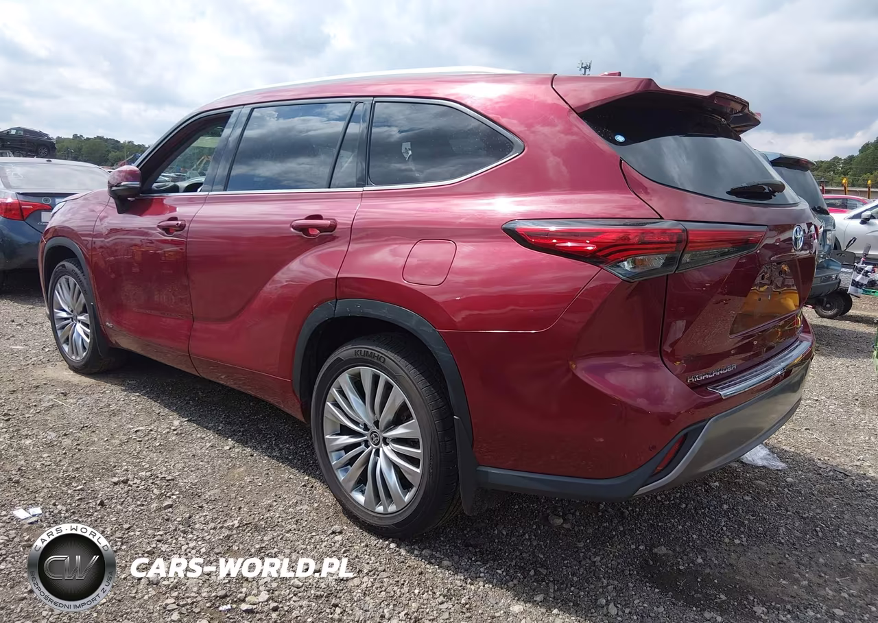 2022 Toyota Highlander Hybrid Platinum VIN:5TDEBRCH6NS085047 - 3