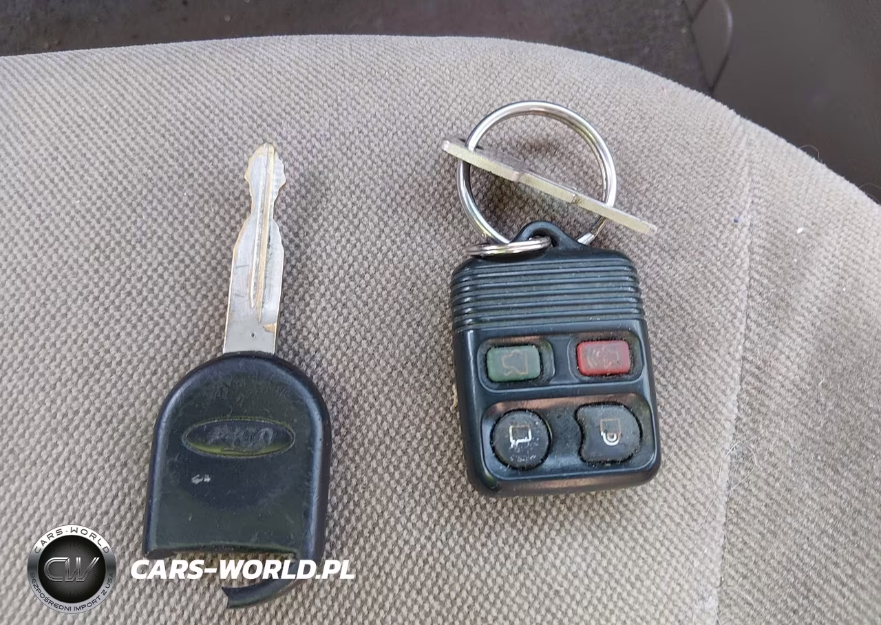2007 Ford Taurus Se VIN:1FAFP53UX7A182771 - 11