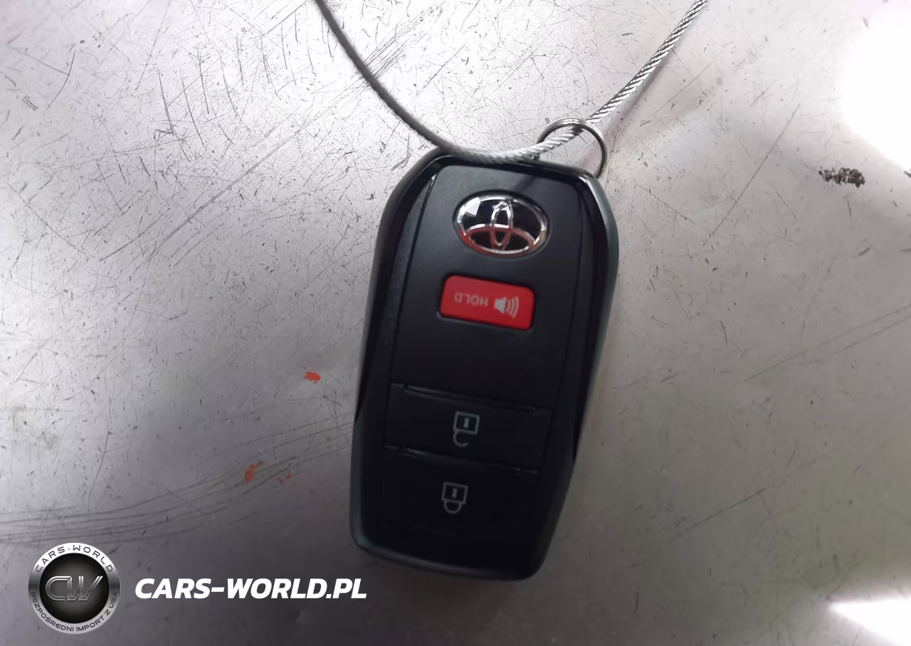 2026 Toyota Corolla Cross Le VIN:7MUCAAAG0TV207300 - 11