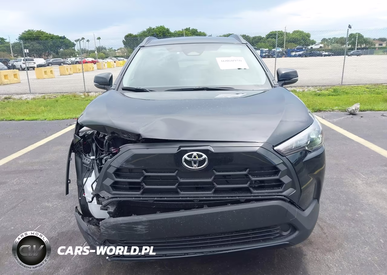 2026 Toyota Corolla Cross Le VIN:7MUCAAAG0TV207300 - 13