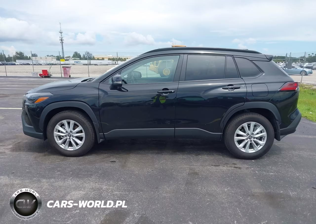 2026 Toyota Corolla Cross Le VIN:7MUCAAAG0TV207300 - 15