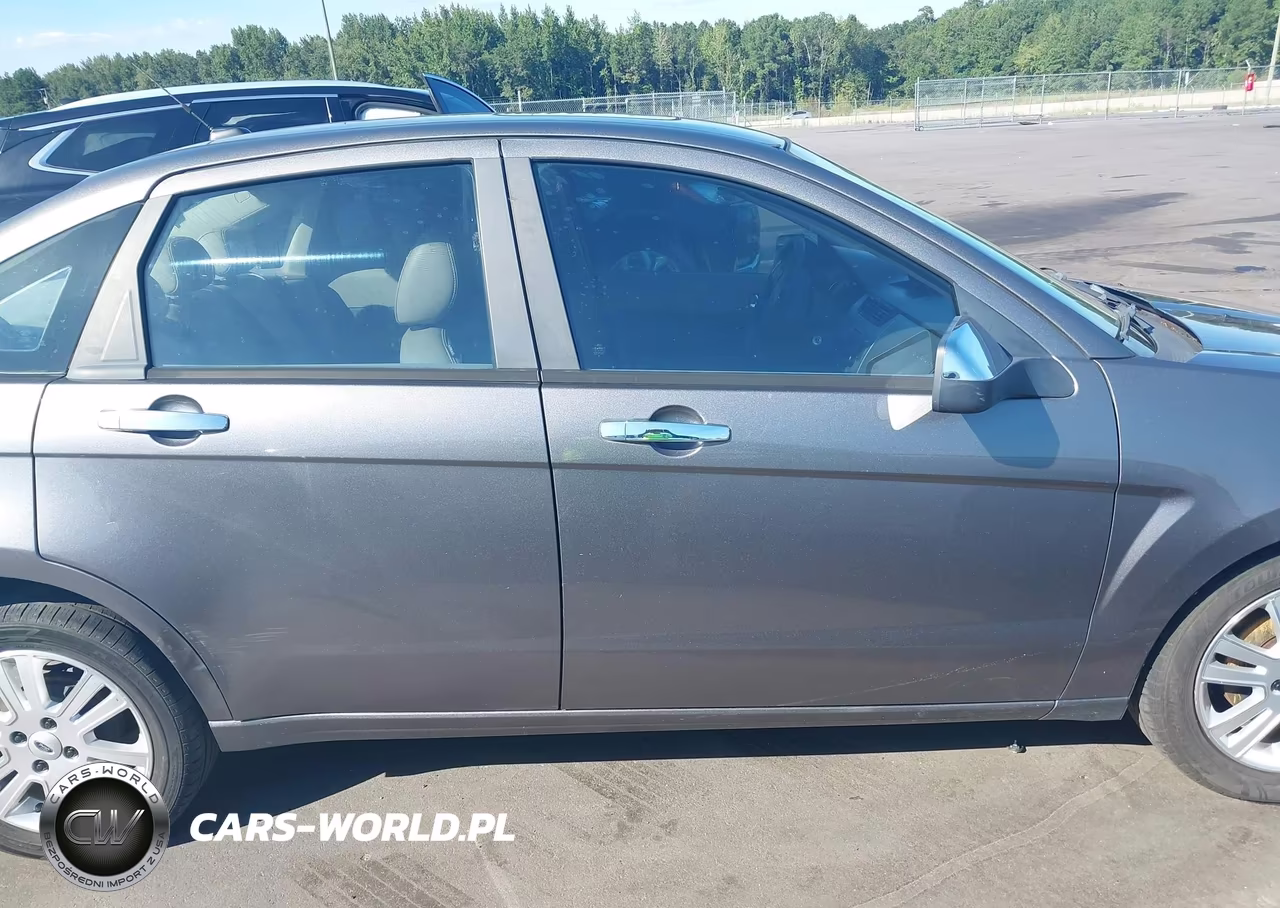 2010 Ford Focus Sel VIN:1FAHP3HN6AW250475 - 13