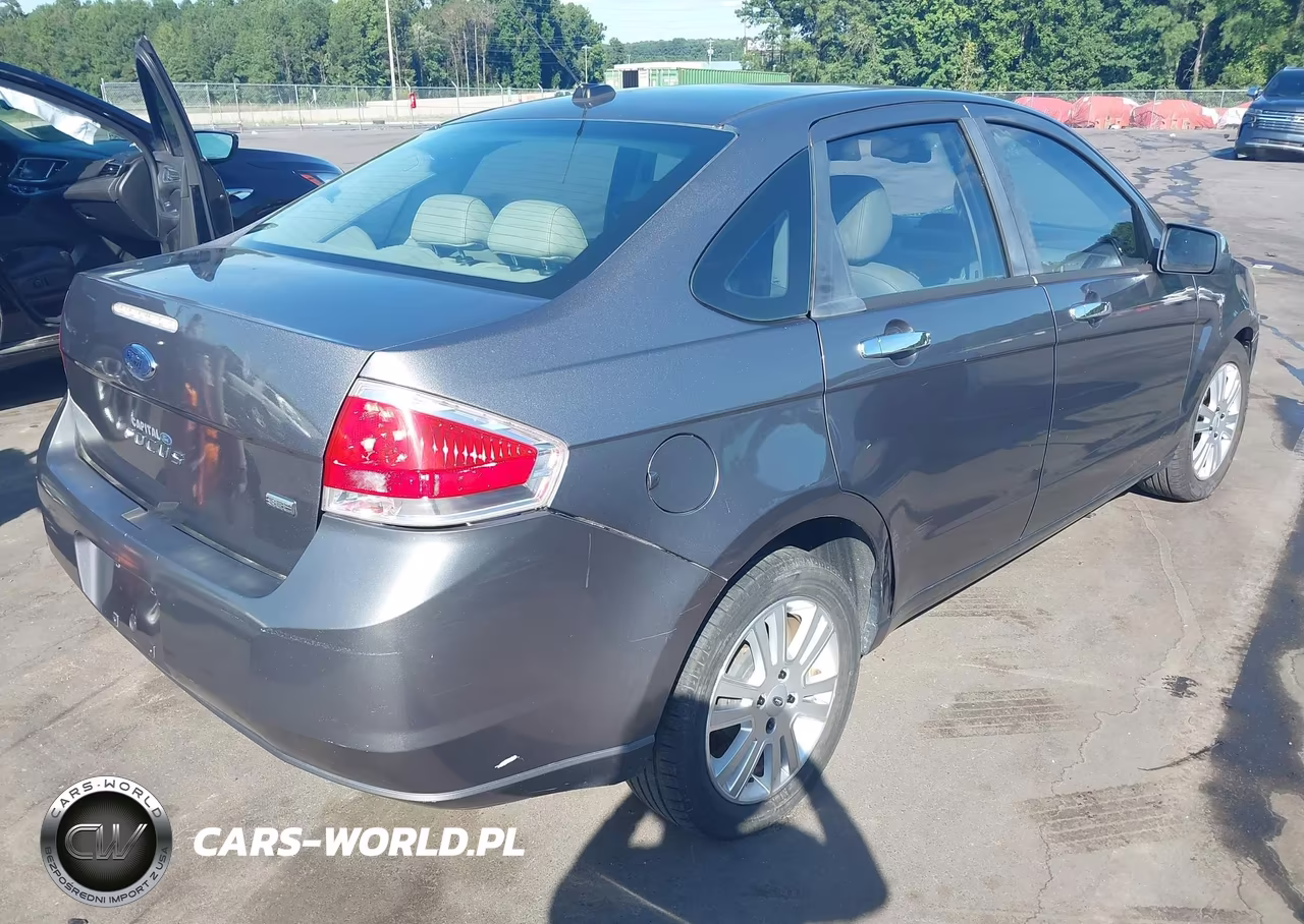 2010 Ford Focus Sel VIN:1FAHP3HN6AW250475 - 4