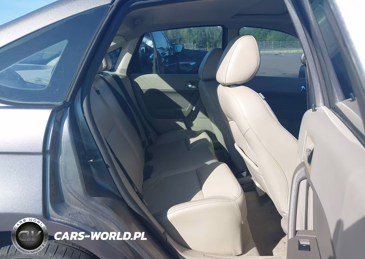 2010 Ford Focus Sel VIN:1FAHP3HN6AW250475 - 8