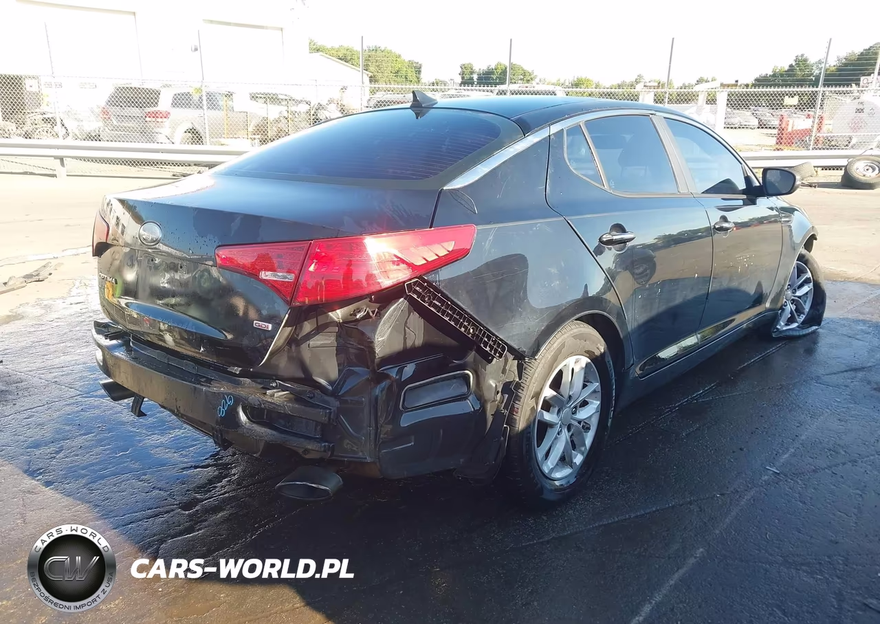 2013 Kia Optima Lx VIN:5XXGM4A79DG202829 - 4
