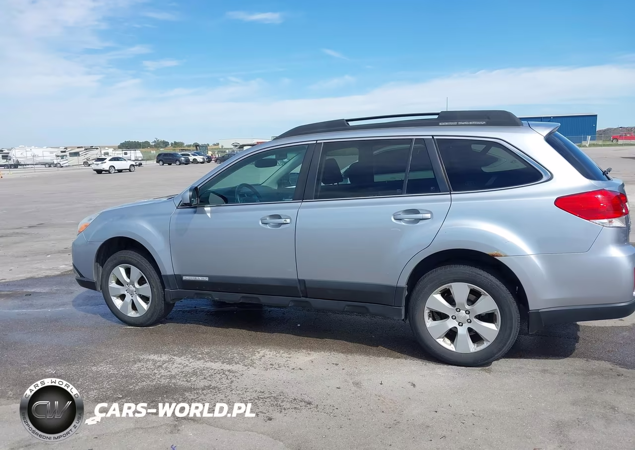 2012 Subaru Outback 2.5I Premium VIN:4S4BRCCCXC3209038 - 14