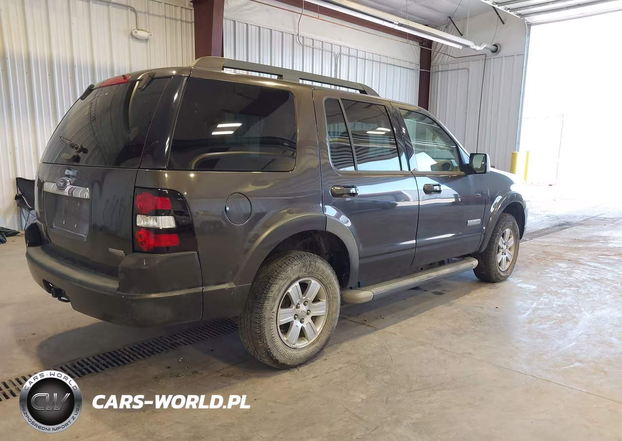 2007 Ford Explorer Xlt VIN:1FMEU73E57UA95941 - 4