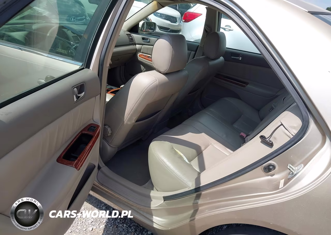 2002 Toyota Camry Xle V6 VIN:JTDBF32K420021864 - 8