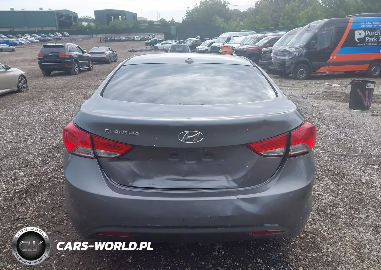 2013 Hyundai Elantra Gls VIN:5NPDH4AE3DH208314 - 16