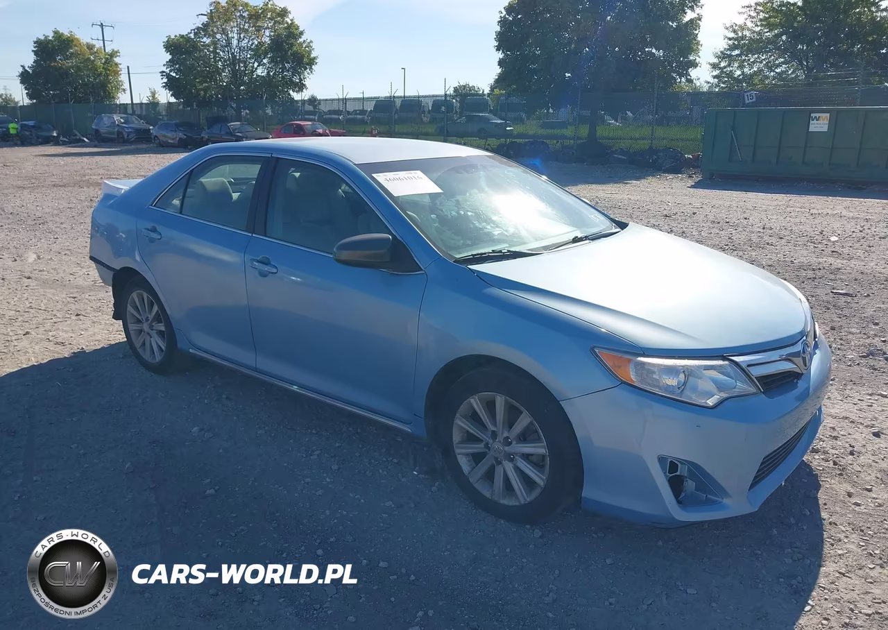 2013 Toyota Camry Hybrid Le