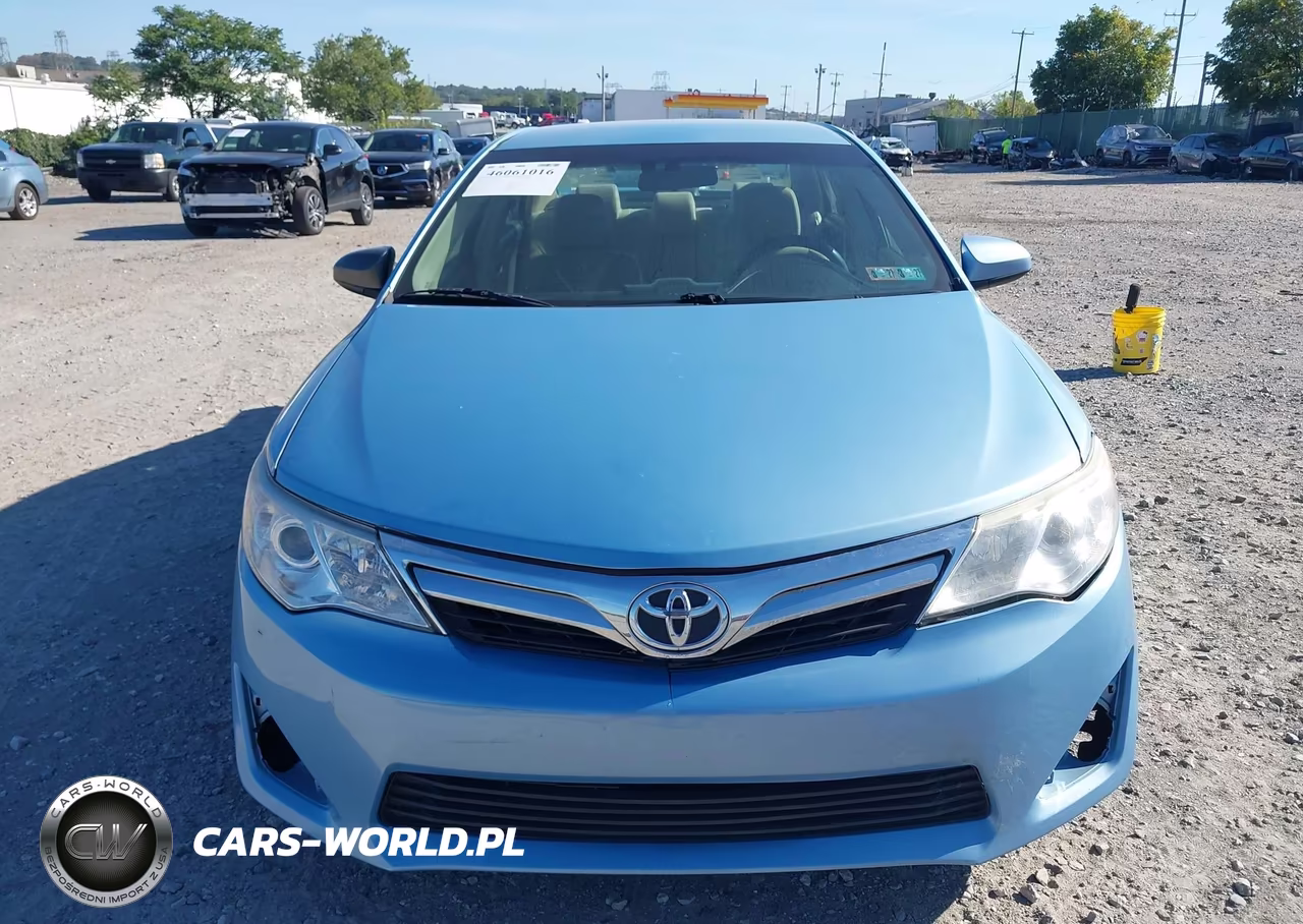 2013 Toyota Camry Hybrid Le VIN:4T1BD1FK3DU067374 - 12