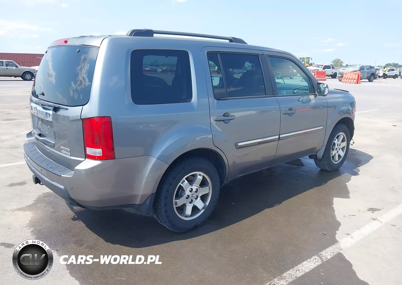 2009 Honda Pilot Touring VIN:5FNYF48979B045513 - 4