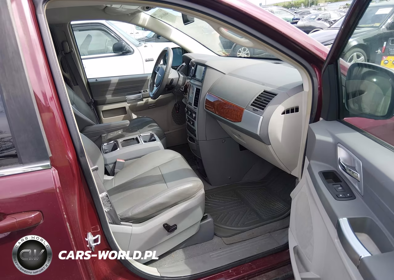 2008 Chrysler Town & Country Touring VIN:2A8HR54P28R841471 - 5