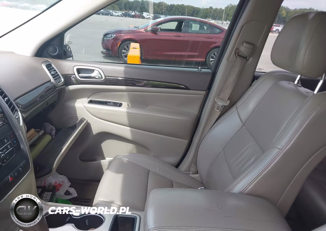 2011 Jeep Grand Cherokee Laredo VIN:1J4RR4GG7BC557863 - 5