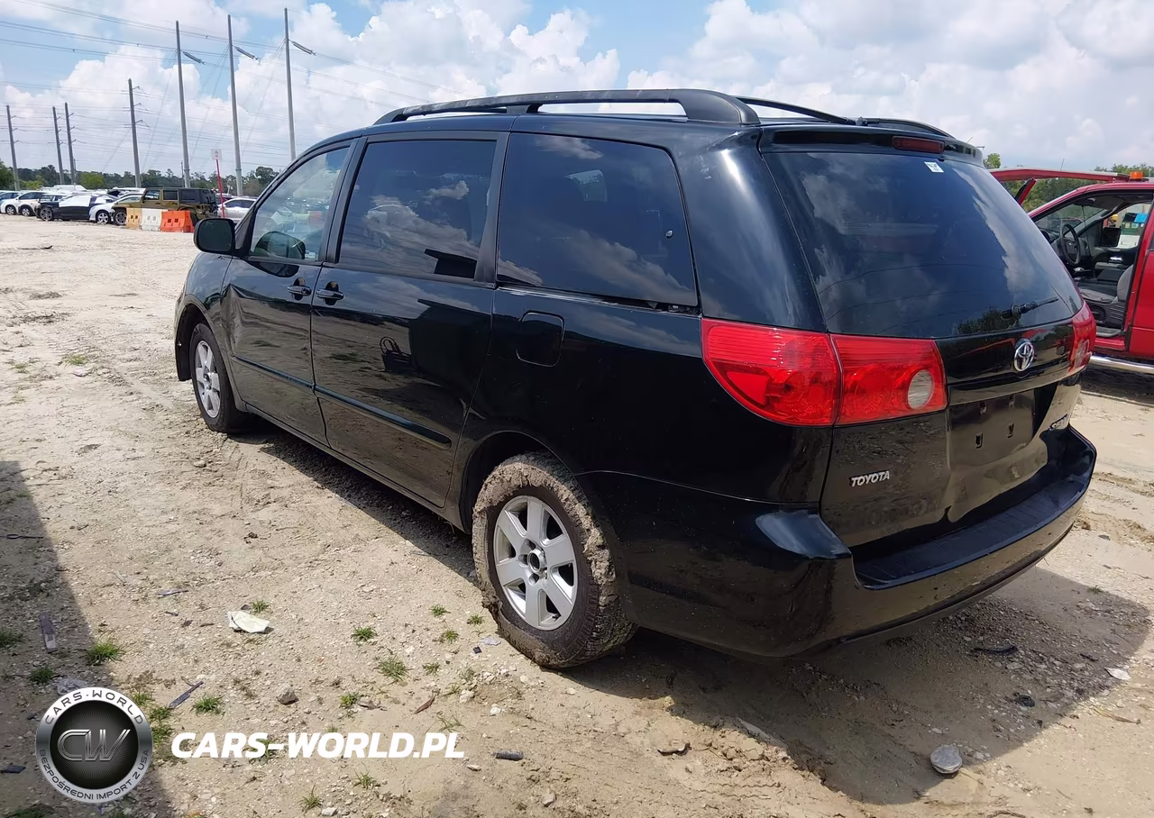 2010 Toyota Sienna Le VIN:5TDKK4CC2AS327806 - 3
