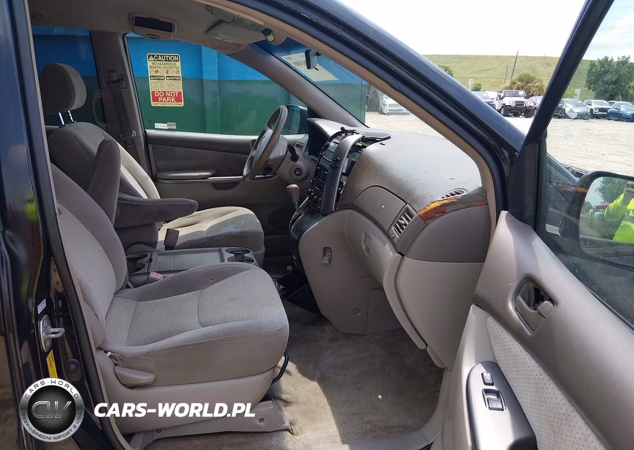 2010 Toyota Sienna Le VIN:5TDKK4CC2AS327806 - 5